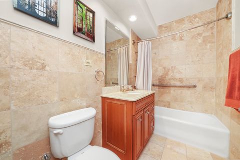 Tiny photo for 500 W BARRY Avenue #2E, Chicago, IL 60657 (MLS # 12515167)