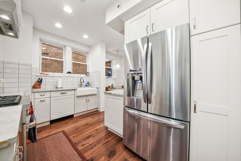 Tiny photo for 500 W BARRY Avenue #2E, Chicago, IL 60657 (MLS # 12515167)