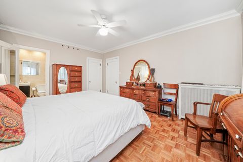 Tiny photo for 500 W BARRY Avenue #2E, Chicago, IL 60657 (MLS # 12515167)