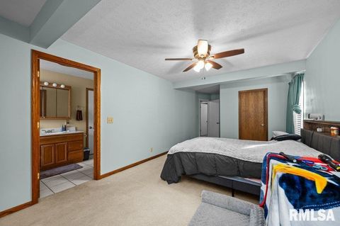 Tiny photo for 1115 35TH Avenue Court, East Moline, IL 61244 (MLS # QC4268971)