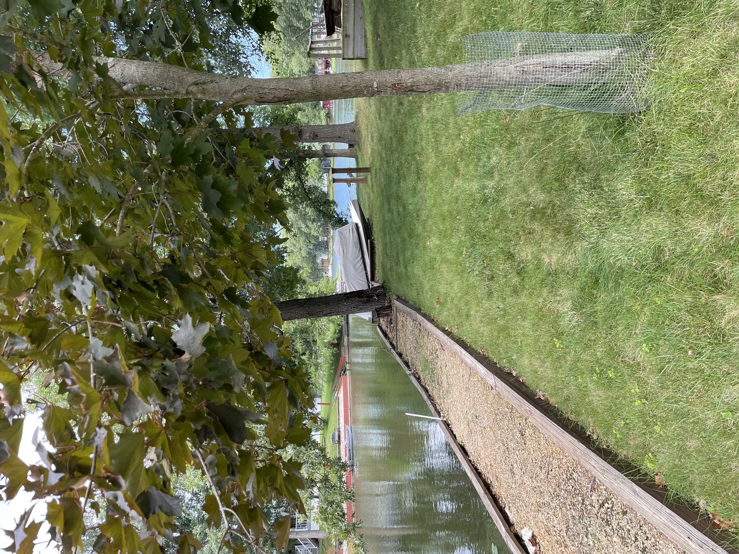 4-62 Woodhaven Lakes