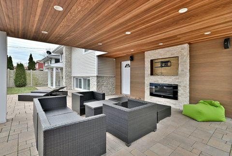 Tiny photo for 575 Bedford Lane, Des Plaines, IL 60016 (MLS # 12534439)