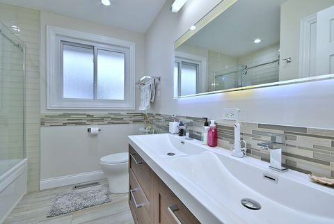 Tiny photo for 575 Bedford Lane, Des Plaines, IL 60016 (MLS # 12534439)