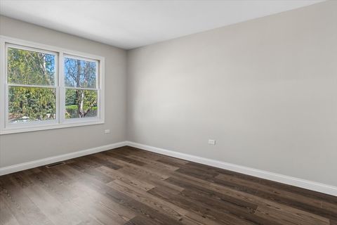 Tiny photo for 9 Red Bud Court, Bolingbrook, IL 60490 (MLS # 12625470)