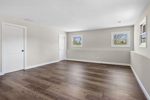 Tiny photo for 9 Red Bud Court, Bolingbrook, IL 60490 (MLS # 12625470)