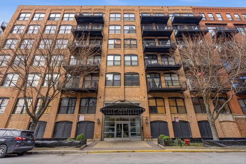 520 W Huron Street 211 Chicago IL 60654