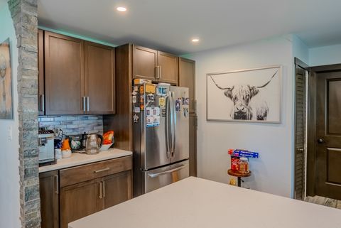 Tiny photo for 680 Indian Spring Lane, Buffalo Grove, IL 60089 (MLS # 12657712)