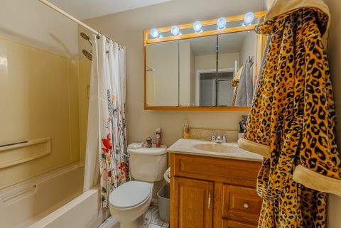Tiny photo for 680 Indian Spring Lane, Buffalo Grove, IL 60089 (MLS # 12657712)