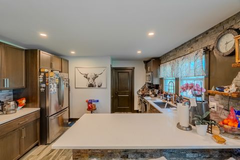 Tiny photo for 680 Indian Spring Lane, Buffalo Grove, IL 60089 (MLS # 12657712)