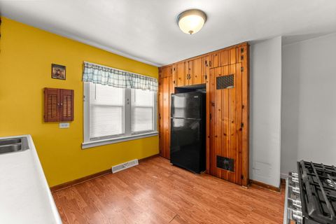 Tiny photo for 2631 W 97th Place, Evergreen Park, IL 60805 (MLS # 12503301)