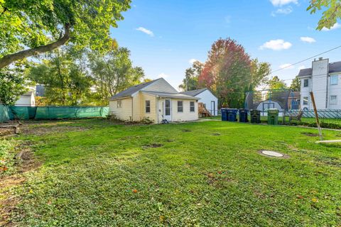 Tiny photo for 2631 W 97th Place, Evergreen Park, IL 60805 (MLS # 12503301)