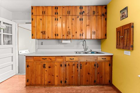 Tiny photo for 2631 W 97th Place, Evergreen Park, IL 60805 (MLS # 12503301)