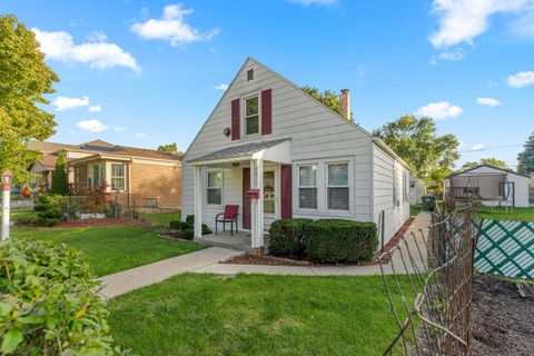 Tiny photo for 2631 W 97th Place, Evergreen Park, IL 60805 (MLS # 12503301)