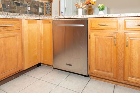 Tiny photo for 3842 Dunbury Lane, Rockford, IL 61101 (MLS # 12604109)