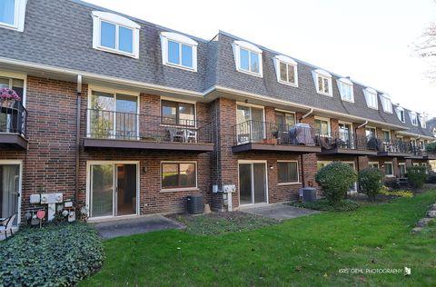 Tiny photo for 1857 Willowview Terrace, Northfield, IL 60093 (MLS # 12510663)