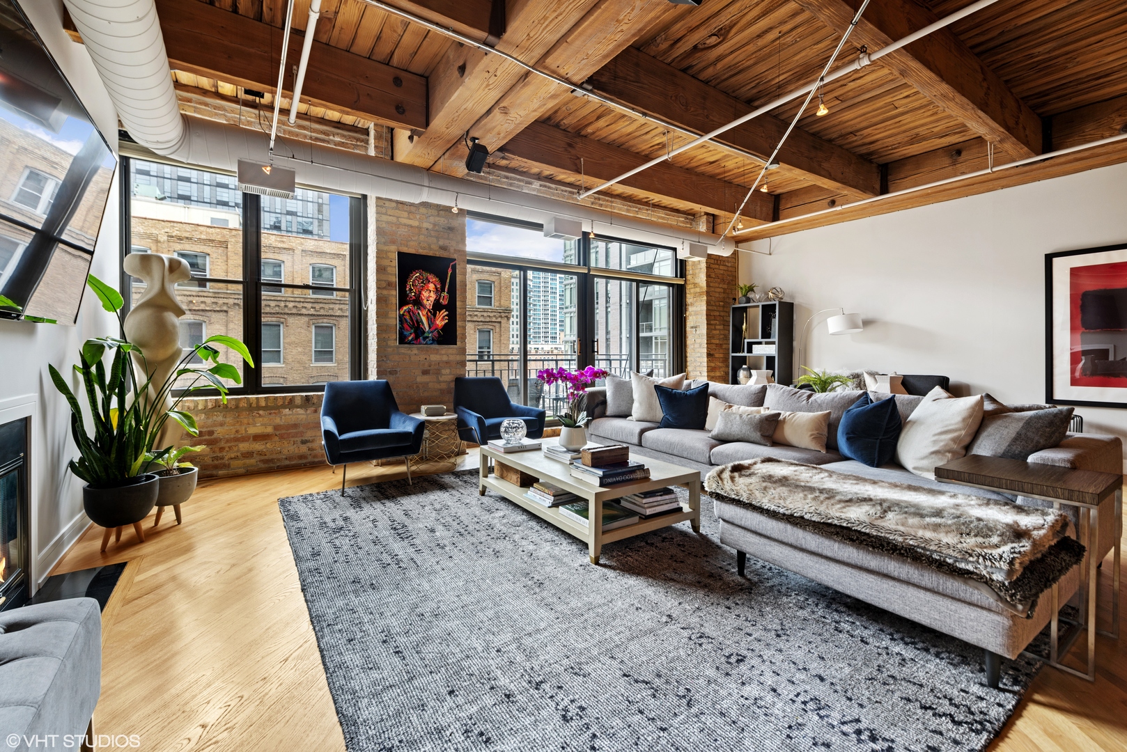 375 W ERIE Street 410