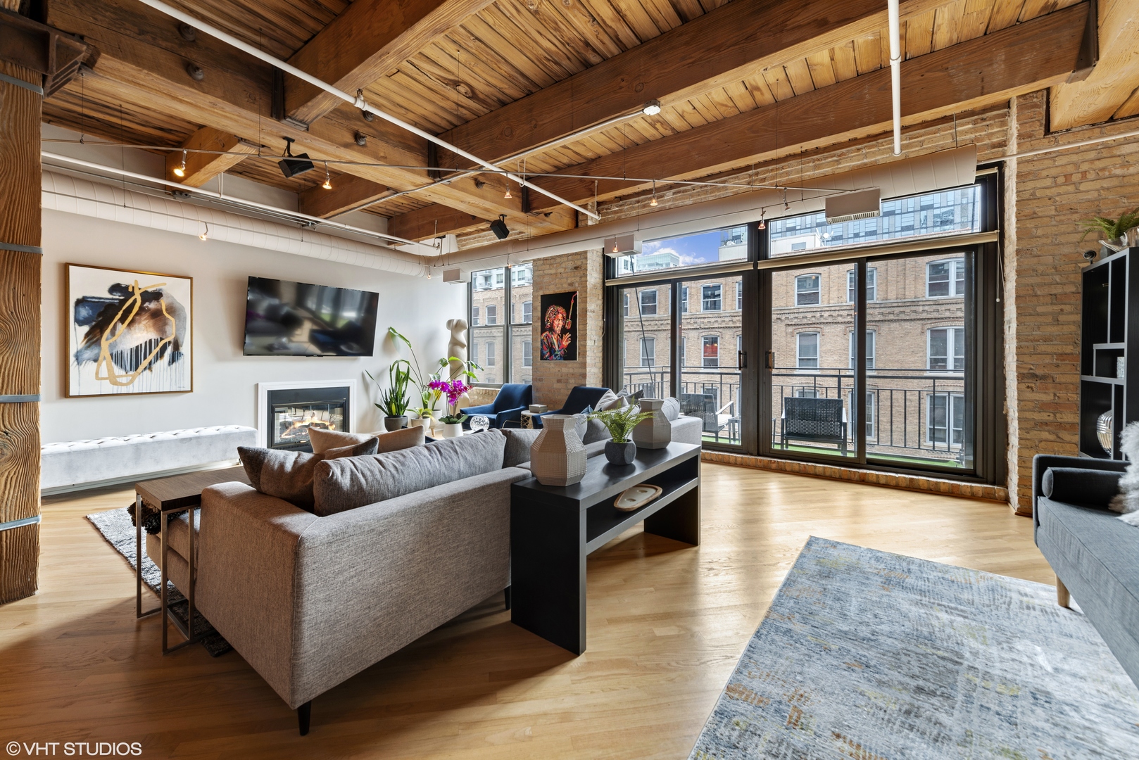 375 W ERIE Street 410