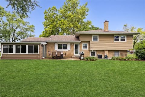 Tiny photo for 812 Cassie Drive, Joliet, IL 60435 (MLS # 12447491)