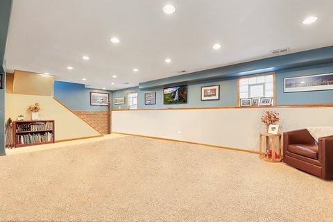 Tiny photo for 14224 Springfield Avenue, Crestwood, IL 60418 (MLS # 12506331)