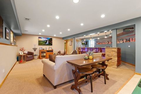 Tiny photo for 14224 Springfield Avenue, Crestwood, IL 60418 (MLS # 12506331)