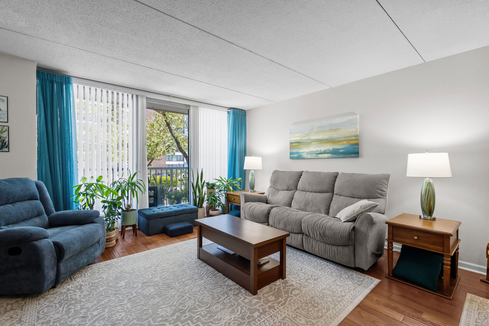 1625 Sheridan Road 206
