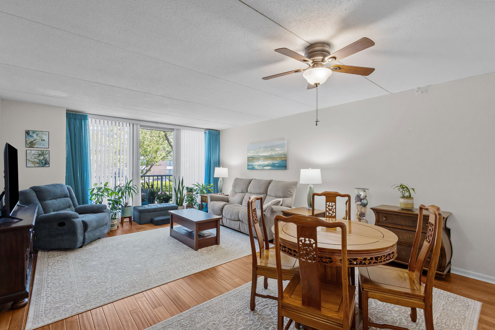 1625 Sheridan Road 206