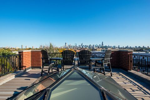 Tiny photo for 2217 N Clybourn Avenue, Chicago, IL 60614 (MLS # 12545922)