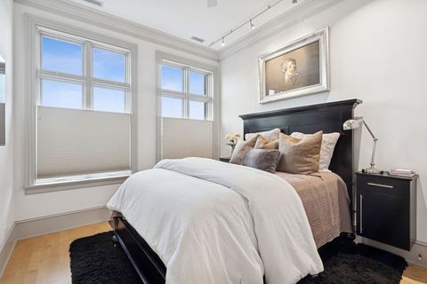 Tiny photo for 2217 N Clybourn Avenue, Chicago, IL 60614 (MLS # 12545922)