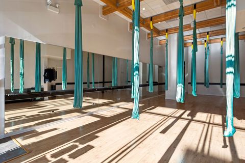 Tiny photo for 2217 N Clybourn Avenue, Chicago, IL 60614 (MLS # 12545922)