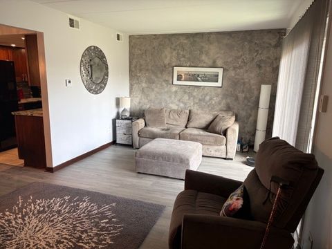 Tiny photo for 7006 W 98th Street #1B, Chicago Ridge, IL 60415 (MLS # 12602133)