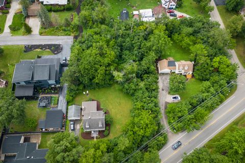 A home in La Grange Highlands