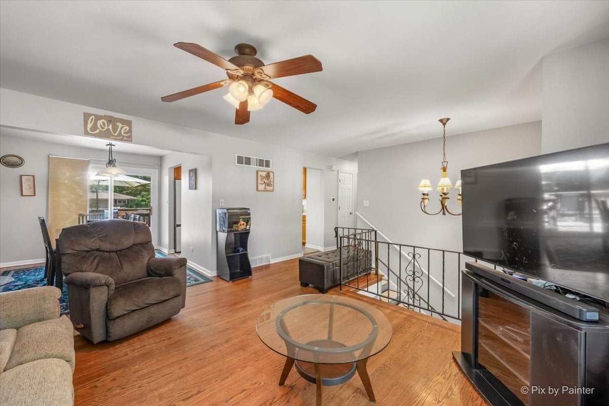 29W264 Lee Road