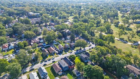 A home in Calumet Park