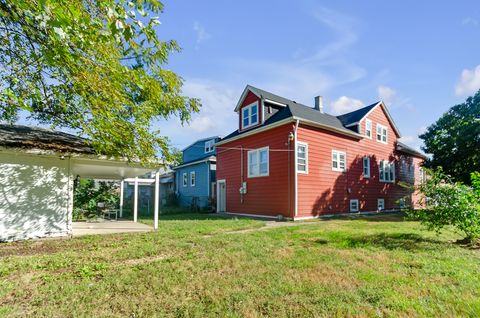 A home in Calumet Park