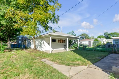 A home in Calumet Park