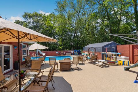 Tiny photo for 1934 Philip Drive, Dixon, IL 61021 (MLS # 12503214)