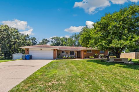 Photo of 1934 Philip Drive, Dixon, IL 61021 (MLS # 12503214)