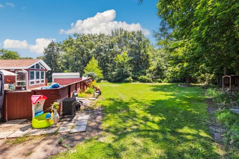 Tiny photo for 1934 Philip Drive, Dixon, IL 61021 (MLS # 12503214)