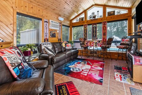 Tiny photo for 1934 Philip Drive, Dixon, IL 61021 (MLS # 12503214)