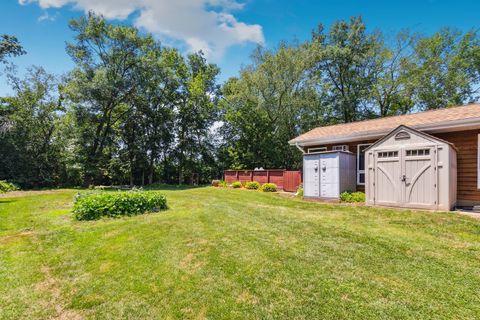 Tiny photo for 1934 Philip Drive, Dixon, IL 61021 (MLS # 12503214)