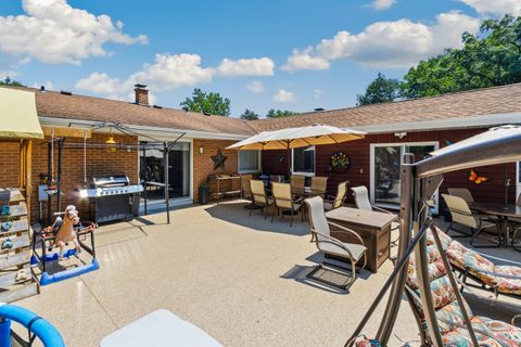 Tiny photo for 1934 Philip Drive, Dixon, IL 61021 (MLS # 12503214)