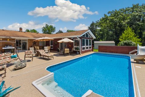 Tiny photo for 1934 Philip Drive, Dixon, IL 61021 (MLS # 12503214)