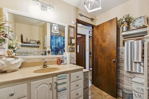 Tiny photo for 1934 Philip Drive, Dixon, IL 61021 (MLS # 12503214)