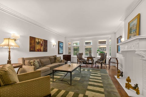 Tiny photo for 222 E Chestnut Street #5B, Chicago, IL 60611 (MLS # 12787040)
