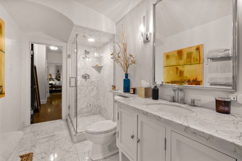 Tiny photo for 222 E Chestnut Street #5B, Chicago, IL 60611 (MLS # 12787040)