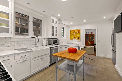 Tiny photo for 222 E Chestnut Street #5B, Chicago, IL 60611 (MLS # 12787040)