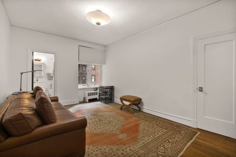 Tiny photo for 222 E Chestnut Street #5B, Chicago, IL 60611 (MLS # 12787040)