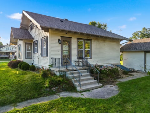 Tiny photo for 402 N Division Avenue, Polo, IL 61064 (MLS # 12755662)