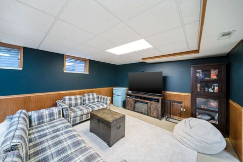 Tiny photo for 565 Jeffrey Avenue, Grayslake, IL 60030 (MLS # 12446456)