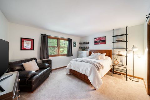 Tiny photo for 565 Jeffrey Avenue, Grayslake, IL 60030 (MLS # 12446456)